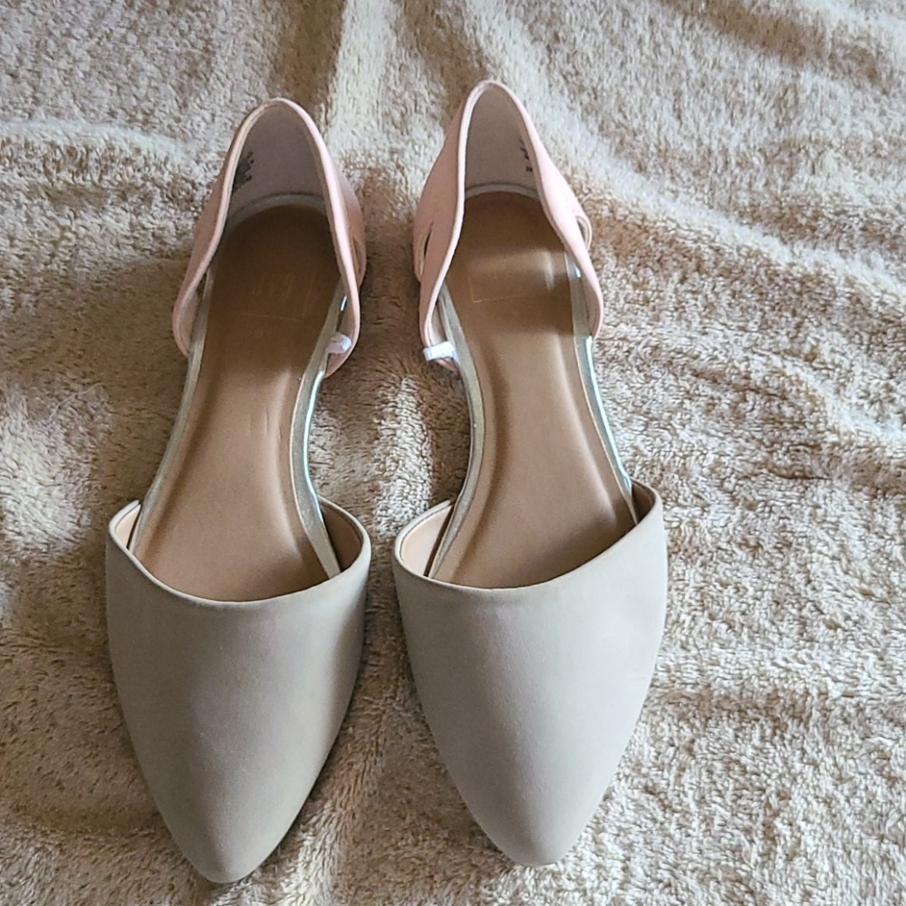 GAP flats taupe and light peach.